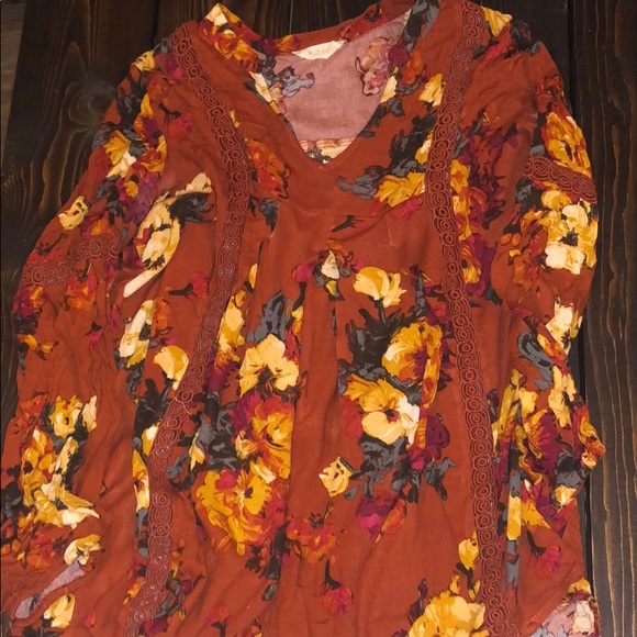 Blouse - Picture 1 of 3